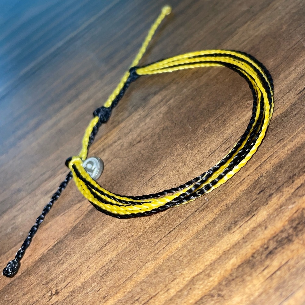 Pura Vida “Save the Bees” Bracelet! 🐝